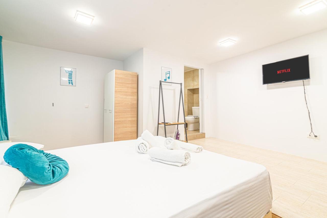 New Loft In The Heart Of City Center Héraklion Extérieur photo